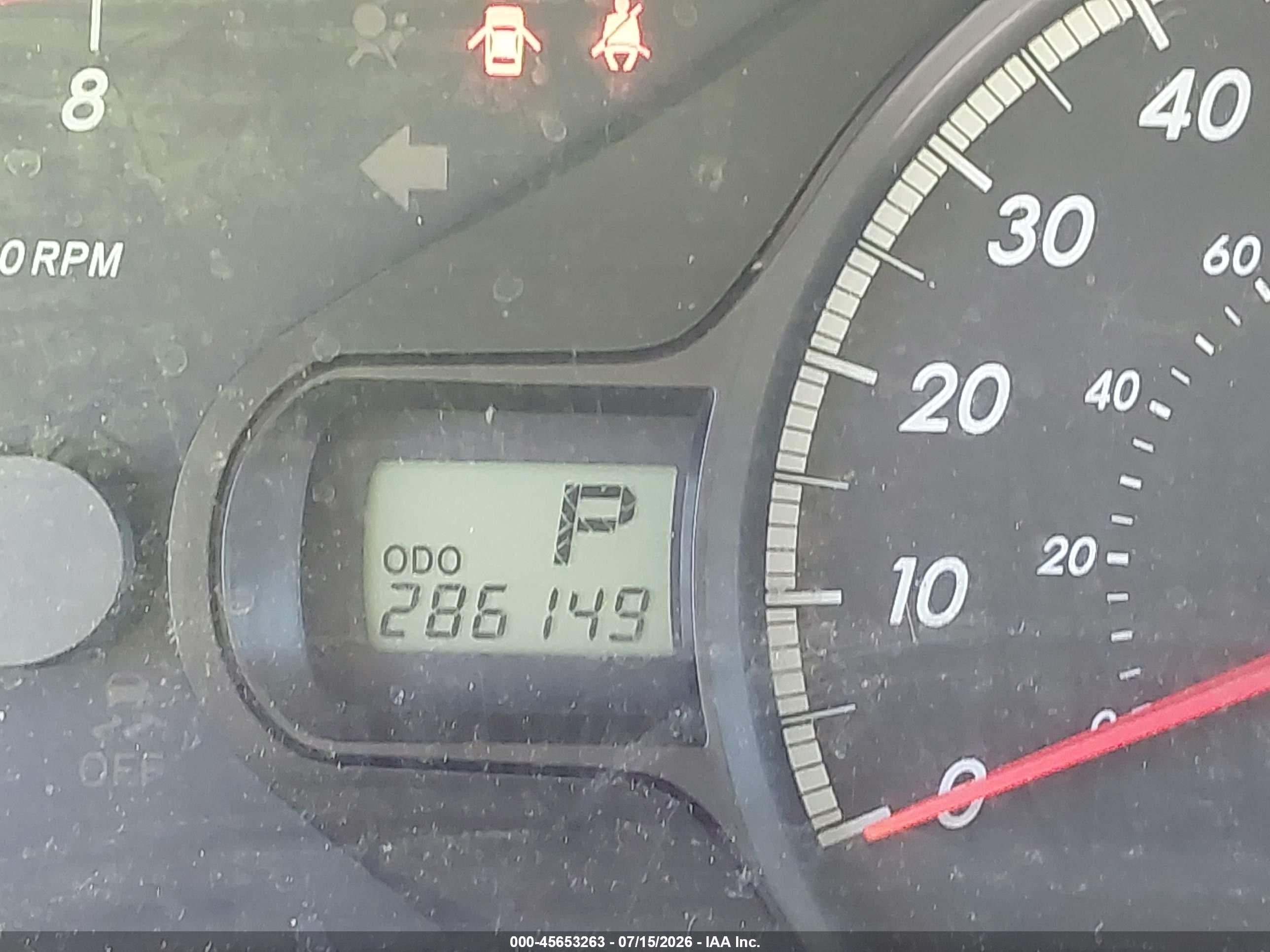 2011 Toyota Sienna Le V6 Red vin: 5TDKK3DC0BS011024