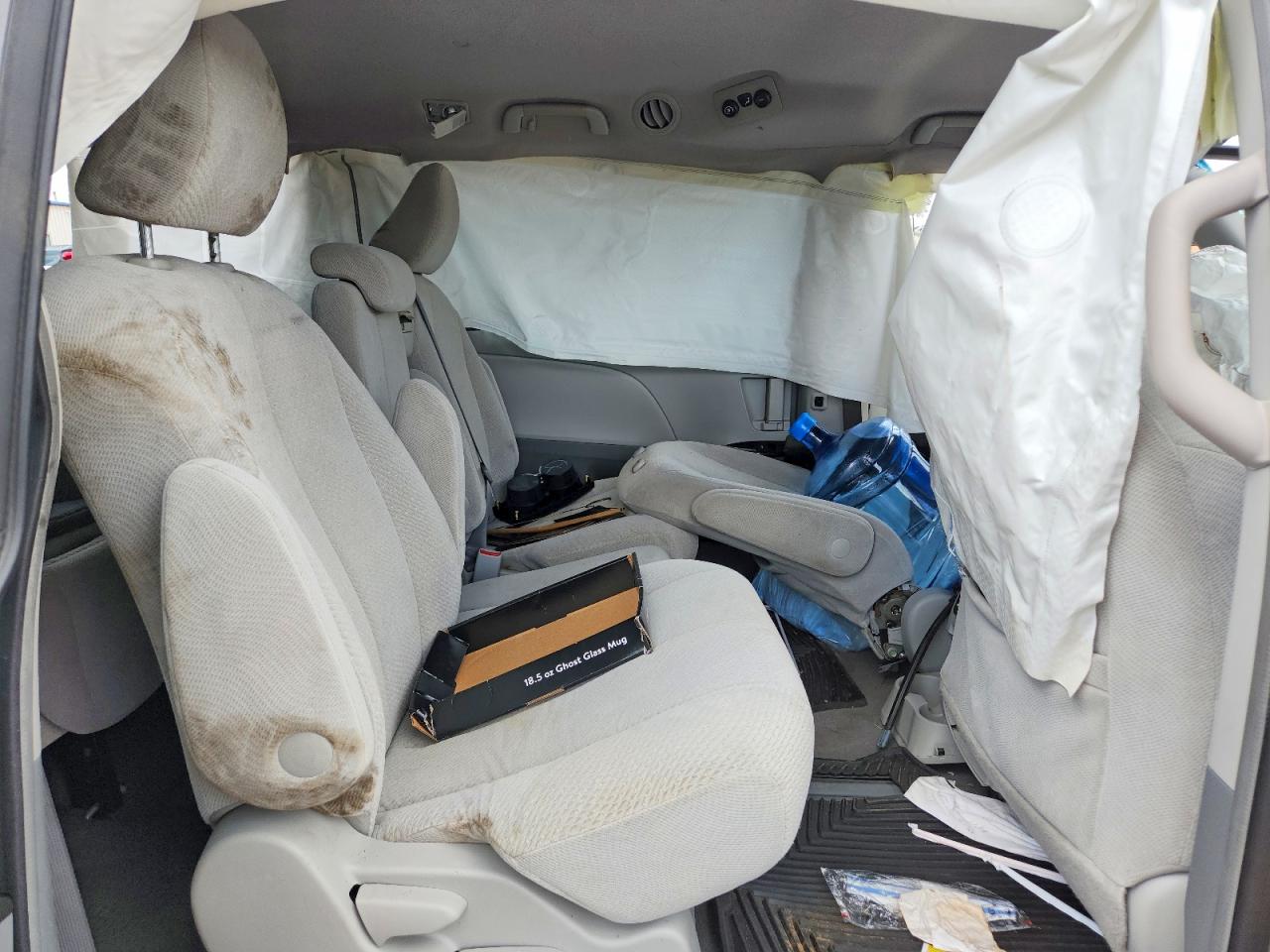 2011 Toyota Sienna Le Silver vin: 5TDKK3DC0BS060188