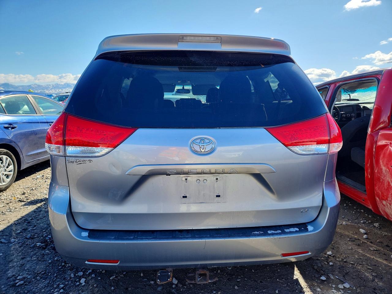 2011 Toyota Sienna Le Silver vin: 5TDKK3DC0BS091943