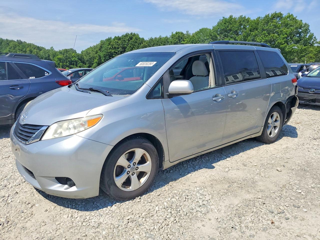 2011 Toyota Sienna Le Silver vin: 5TDKK3DC0BS138808