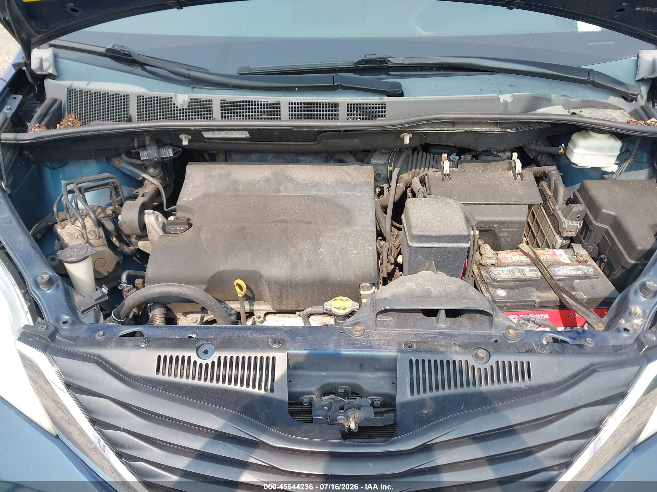 2011 Toyota Sienna Le V6 Blue vin: 5TDKK3DC0BS156600