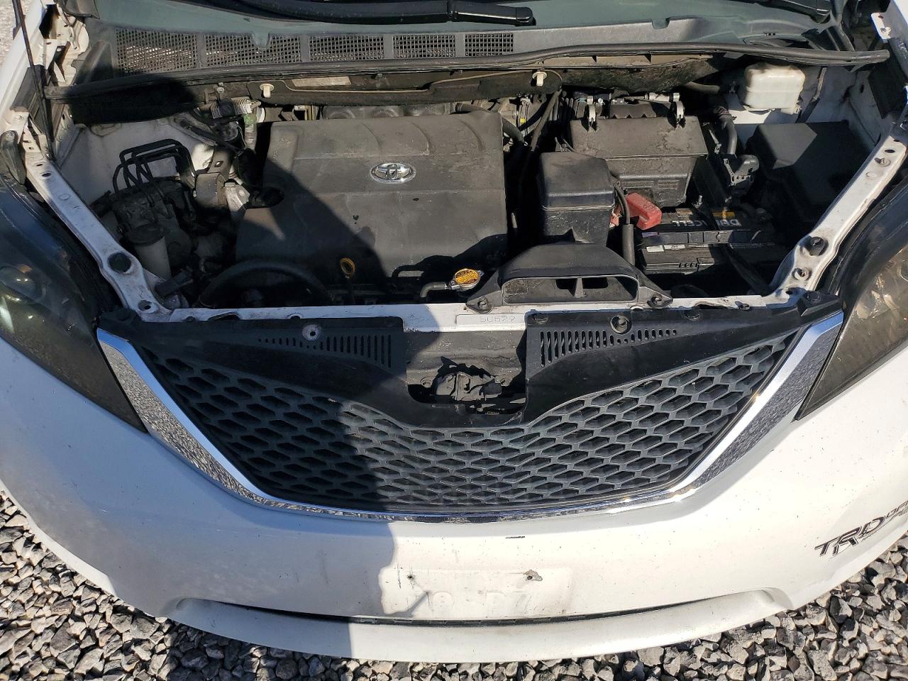 2011 Toyota Sienna Le White vin: 5TDKK3DC0BS166544