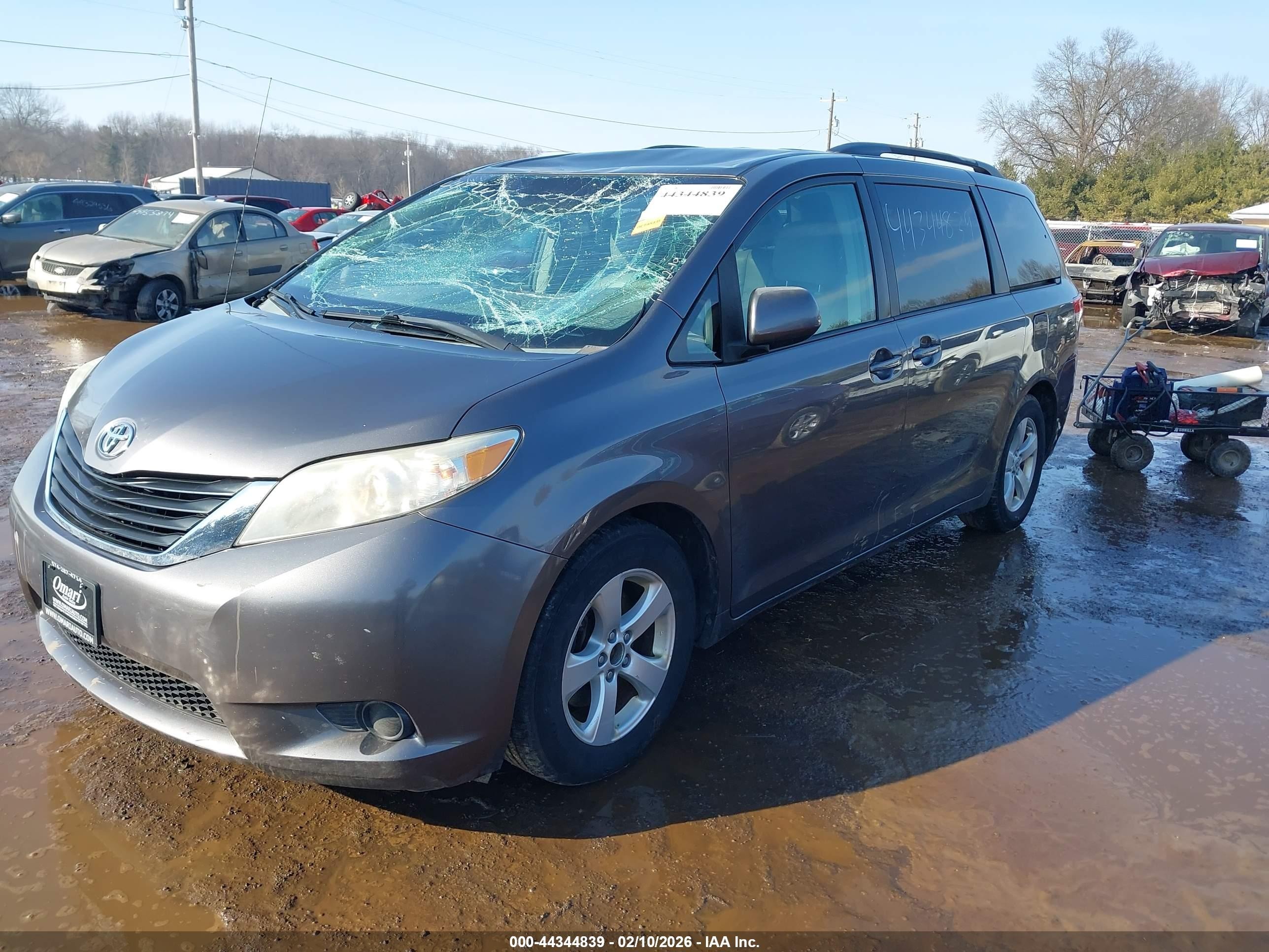 2012 Toyota Sienna Le V6 8 Passenger Gray vin: 5TDKK3DC0CS176508
