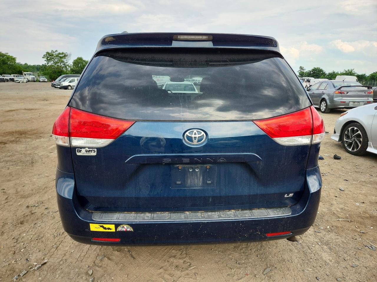 2012 Toyota Sienna Le Blue vin: 5TDKK3DC0CS188366