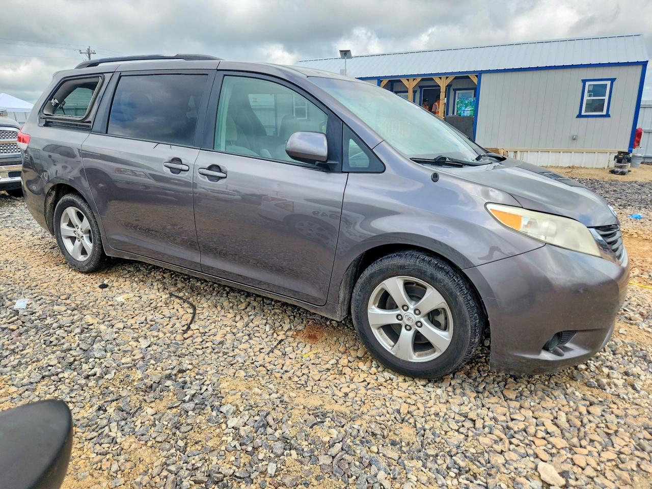 2012 Toyota Sienna Le Charcoal vin: 5TDKK3DC0CS196192