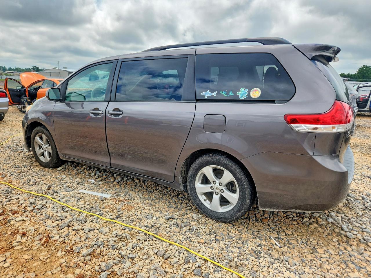 2012 Toyota Sienna Le Charcoal vin: 5TDKK3DC0CS196192