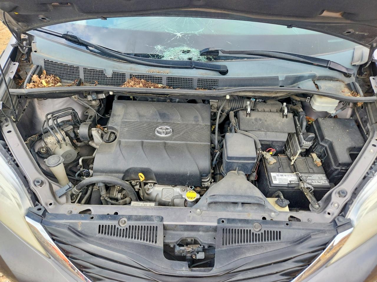 2012 Toyota Sienna Le Charcoal vin: 5TDKK3DC0CS196192
