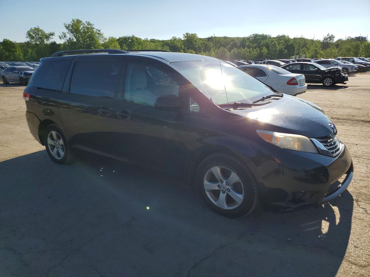 2012 Toyota Sienna Le Черный vin: 5TDKK3DC0CS196712