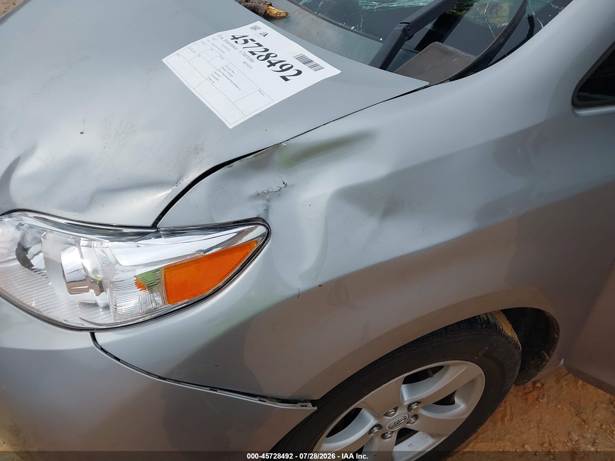 2012 Toyota Sienna Le V6 8 Passenger Серый vin: 5TDKK3DC0CS240742