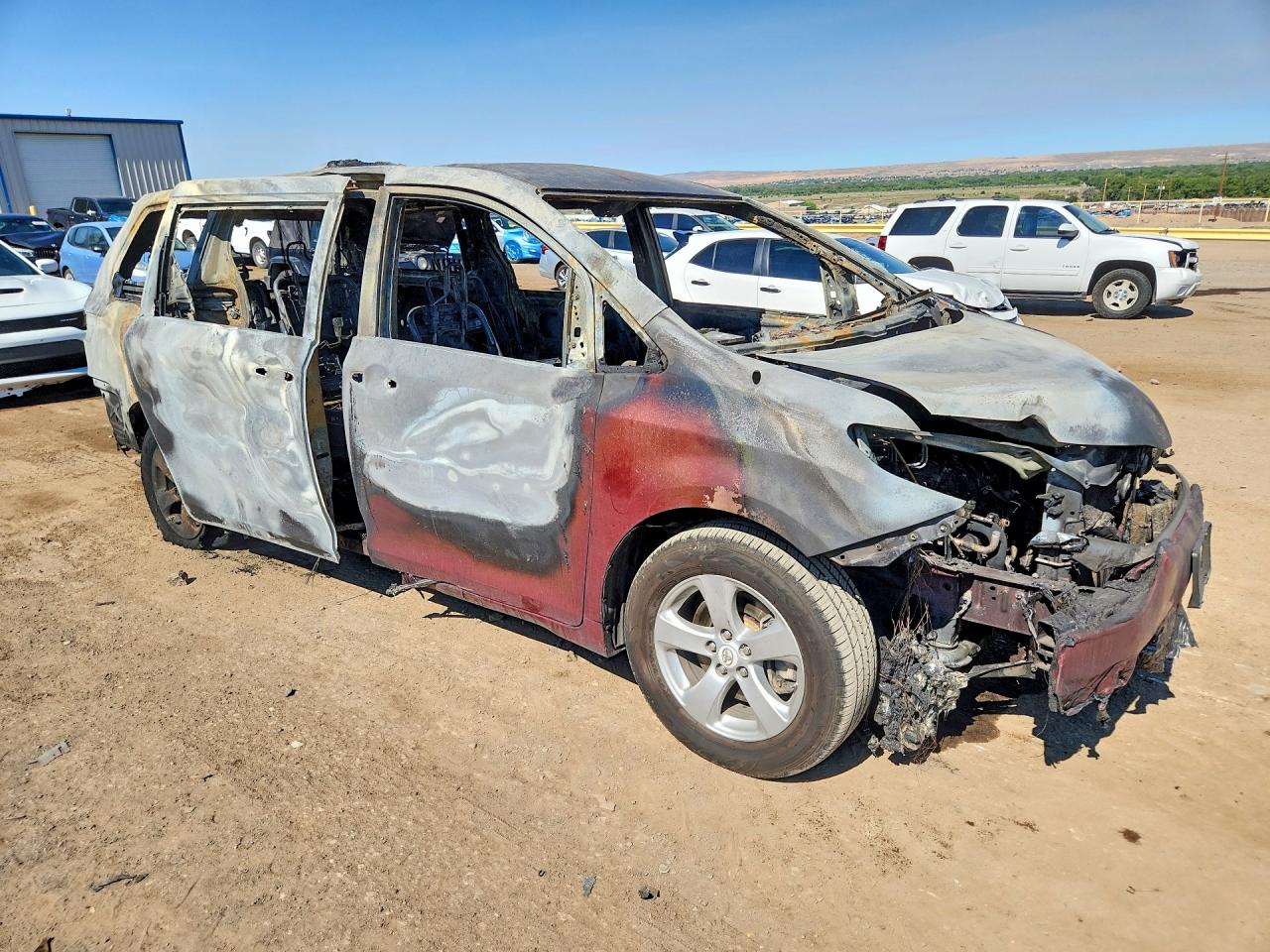 2012 Toyota Sienna Le Burn vin: 5TDKK3DC0CS260117