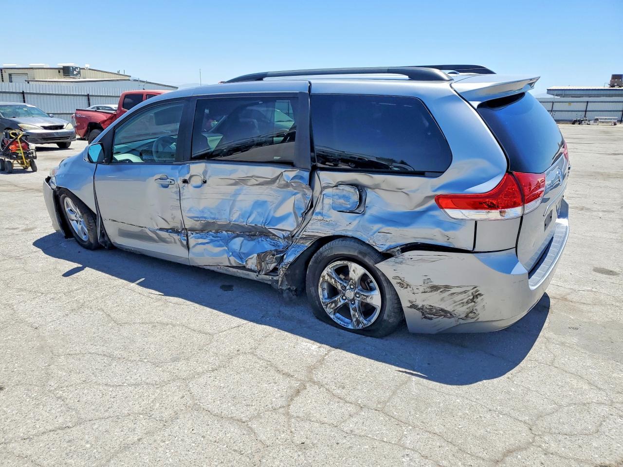 2013 Toyota Sienna Le Silver vin: 5TDKK3DC0DS313352