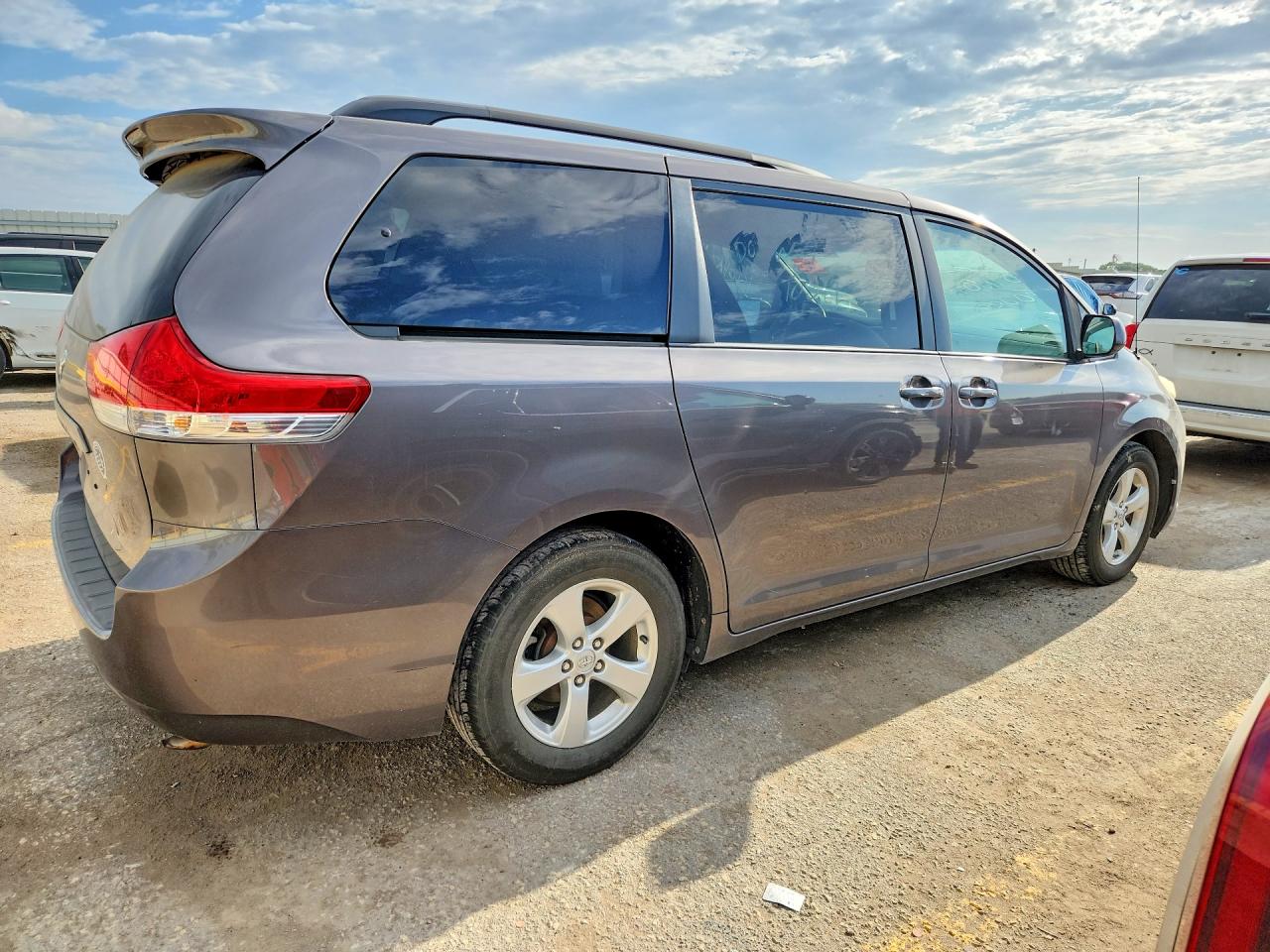 2013 Toyota Sienna Le Gray vin: 5TDKK3DC0DS323864