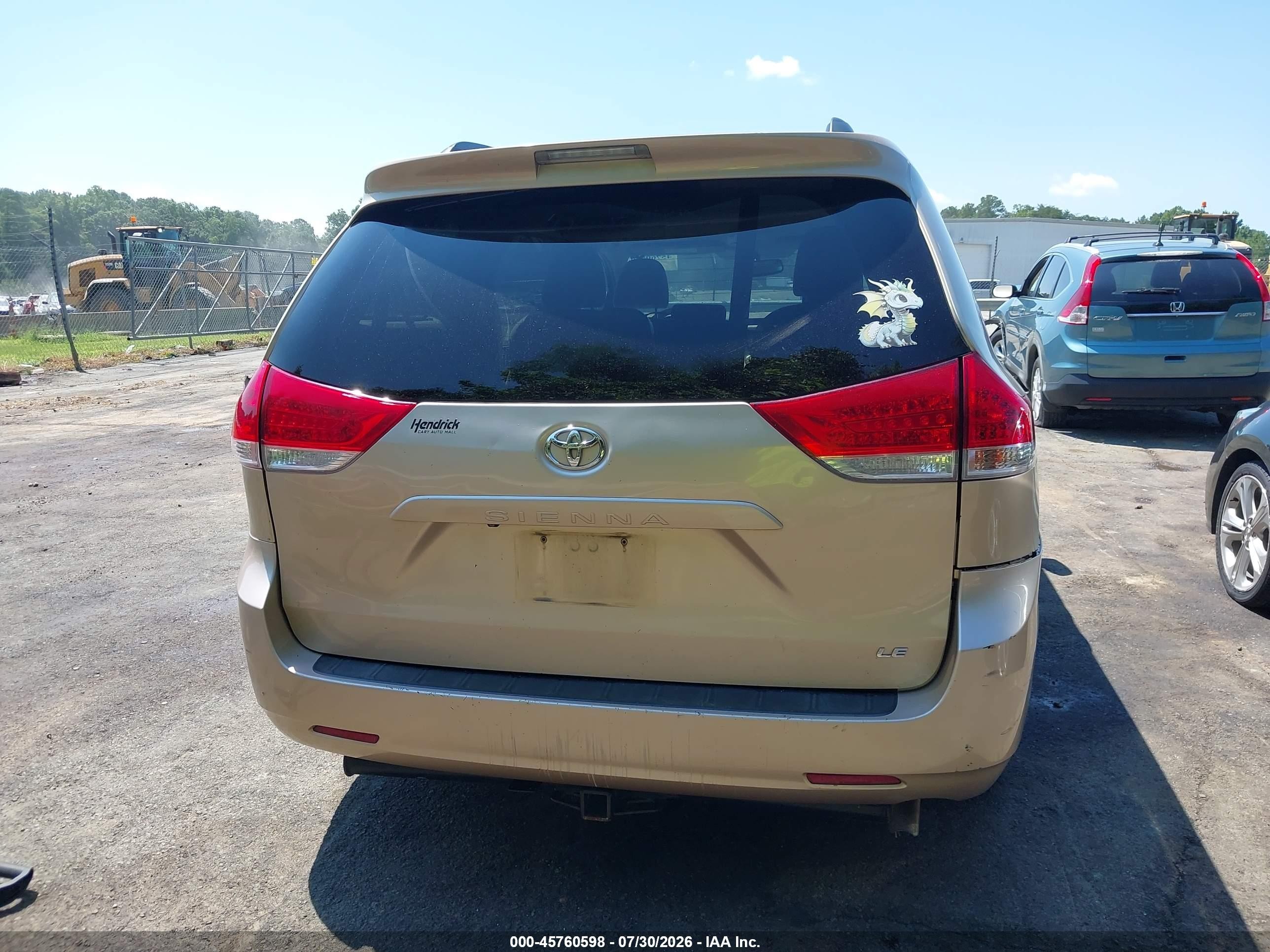 2013 Toyota Sienna Le V6 8 Passenger Gold vin: 5TDKK3DC0DS333634