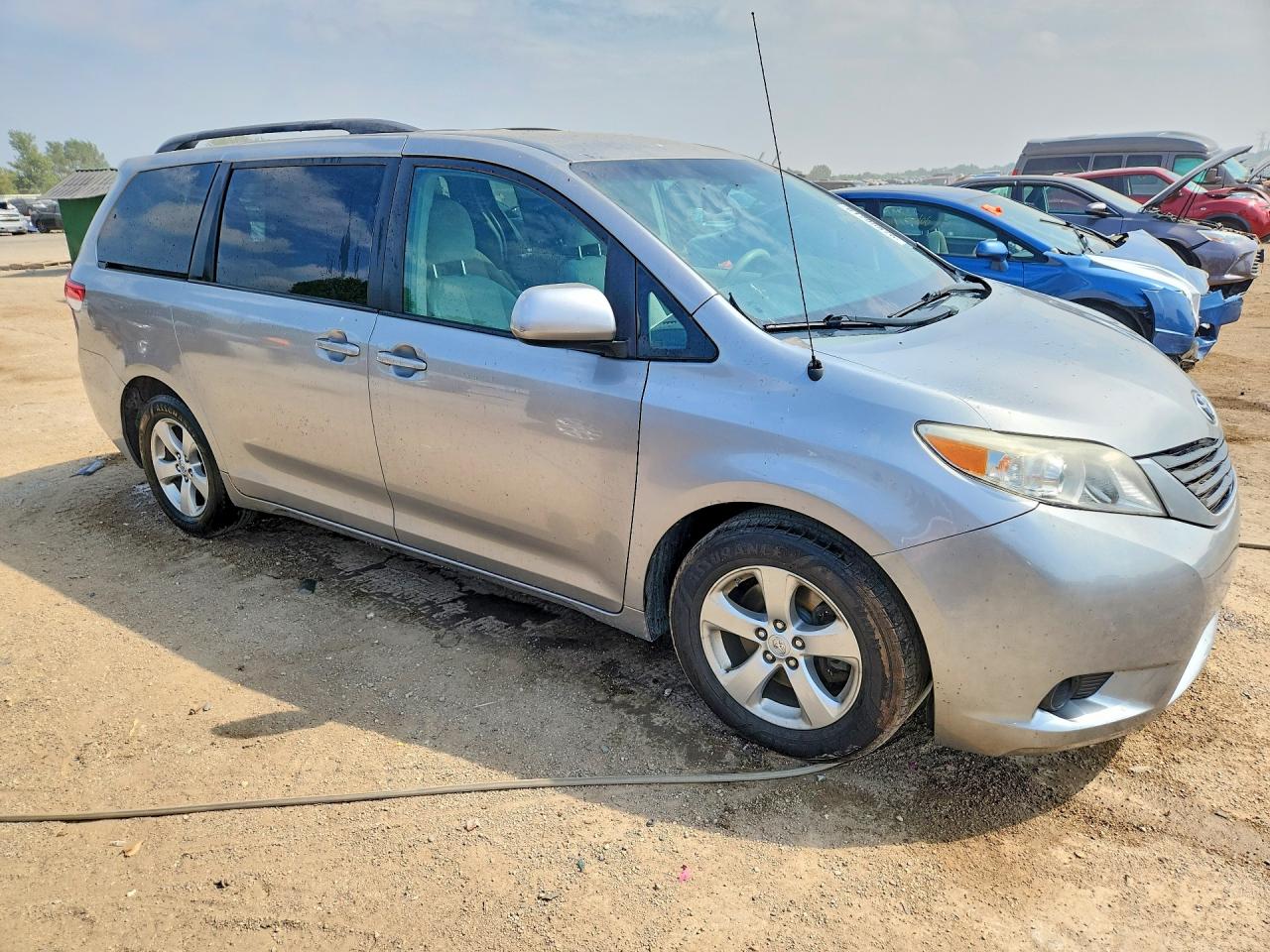 2013 Toyota Sienna Le Silver vin: 5TDKK3DC0DS337442