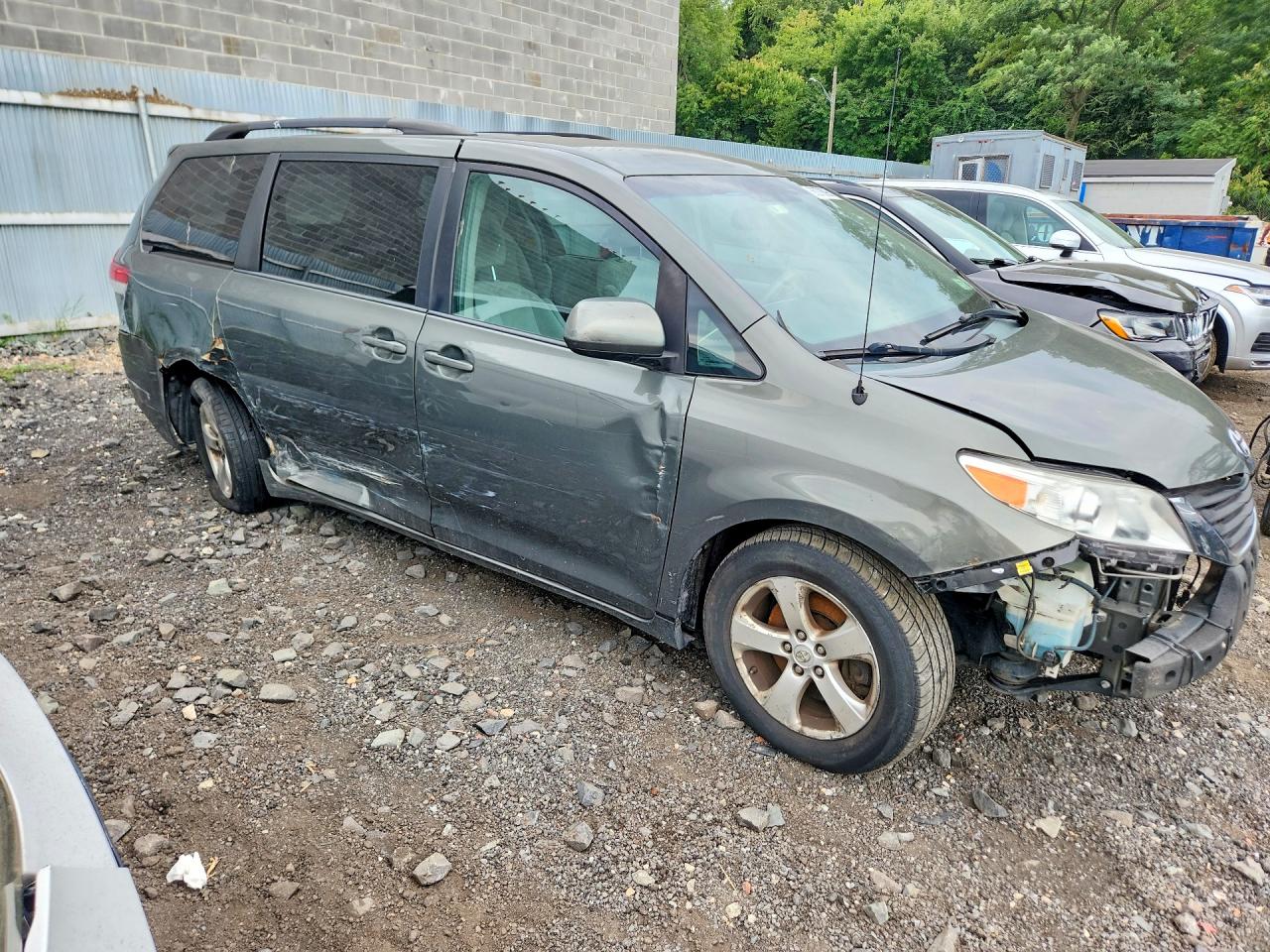 2013 Toyota Sienna Le Gray vin: 5TDKK3DC0DS355245
