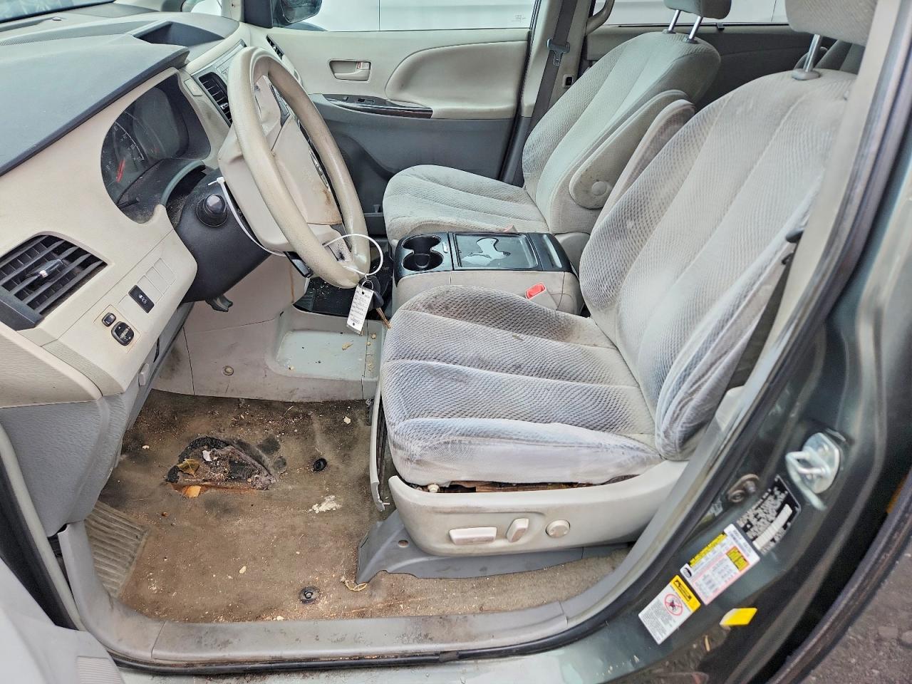 2013 Toyota Sienna Le Gray vin: 5TDKK3DC0DS355245