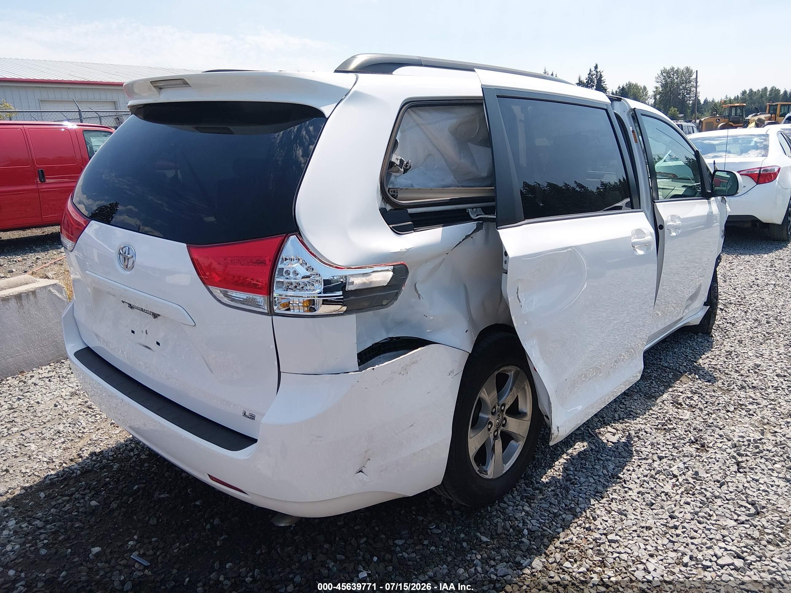 2014 Toyota Sienna Le V6 8 Passenger Белый vin: 5TDKK3DC0ES414487