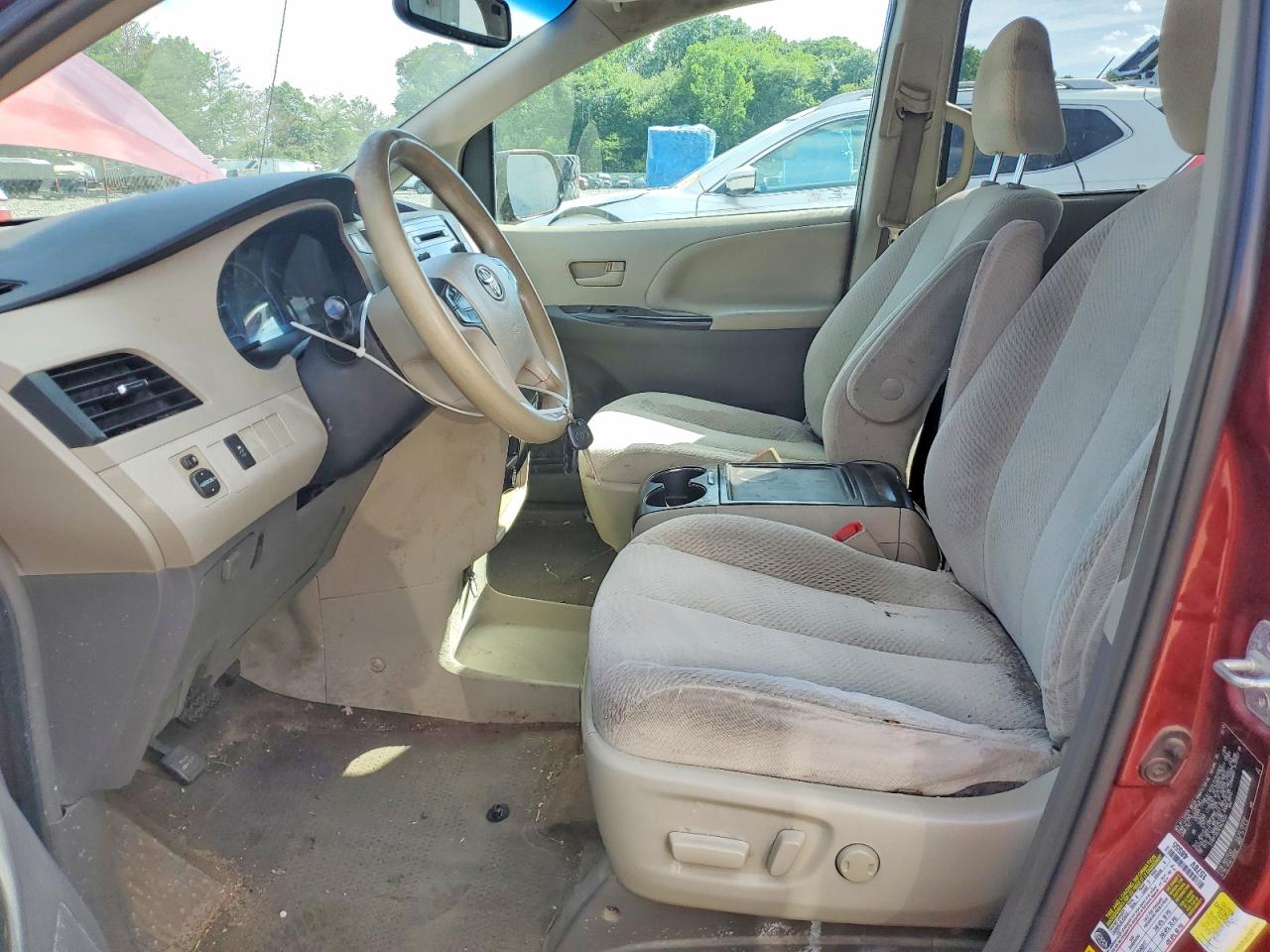 2014 Toyota Sienna Le Burgundy vin: 5TDKK3DC0ES429250