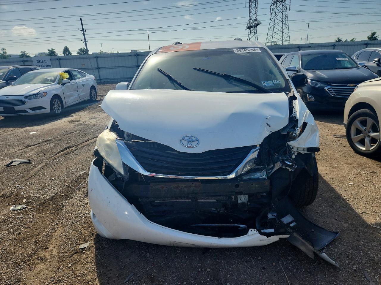 2014 Toyota Sienna Le White vin: 5TDKK3DC0ES447246