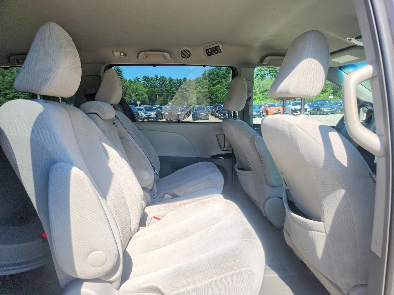 2014 Toyota Sienna Le Gray vin: 5TDKK3DC0ES474785