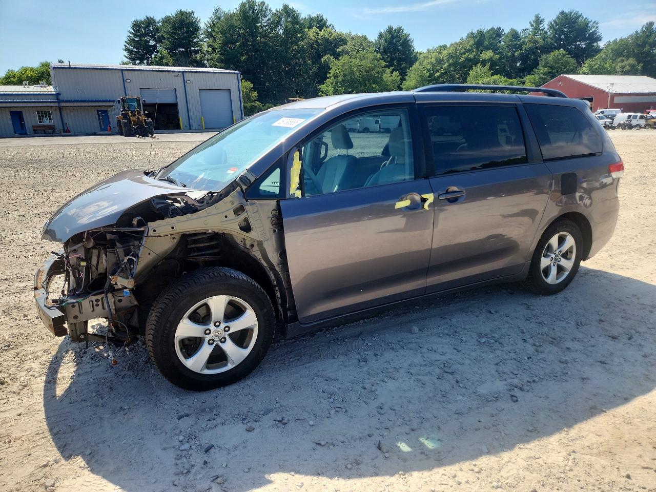 2014 Toyota Sienna Le Gray vin: 5TDKK3DC0ES474785