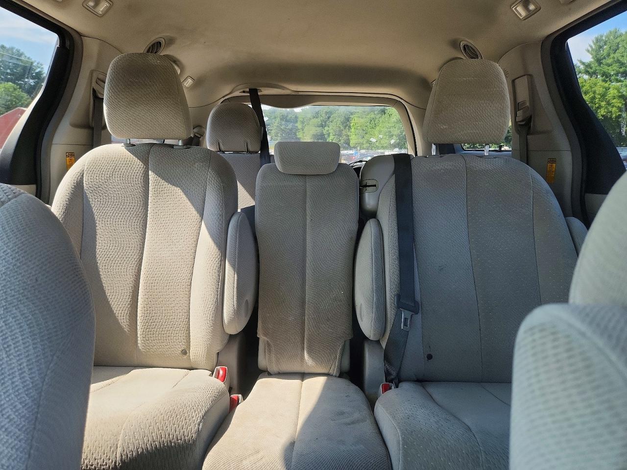 2014 Toyota Sienna Le Gray vin: 5TDKK3DC0ES474785