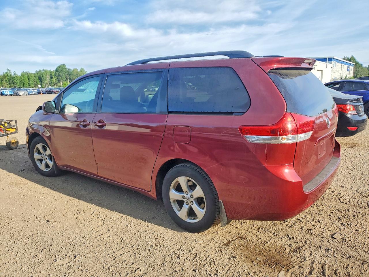 2014 Toyota Sienna Le Red vin: 5TDKK3DC0ES490551