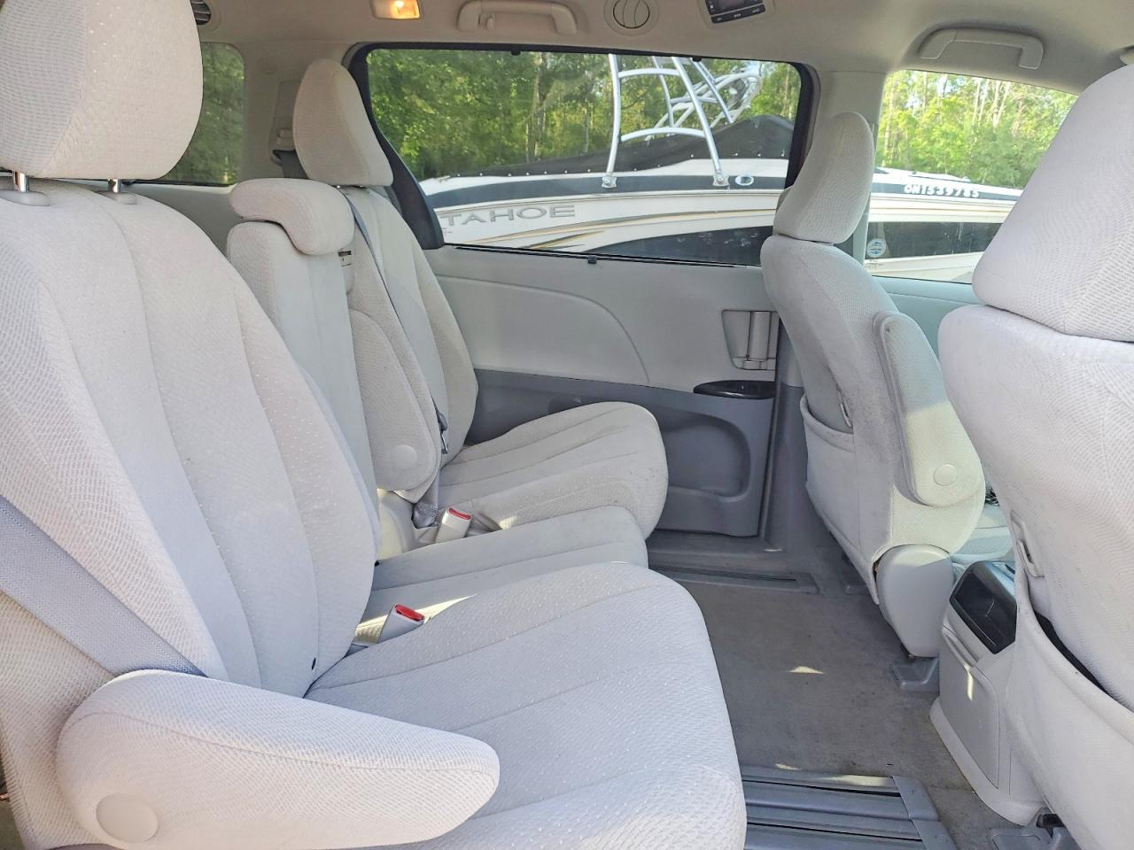 2014 Toyota Sienna Le Red vin: 5TDKK3DC0ES490551