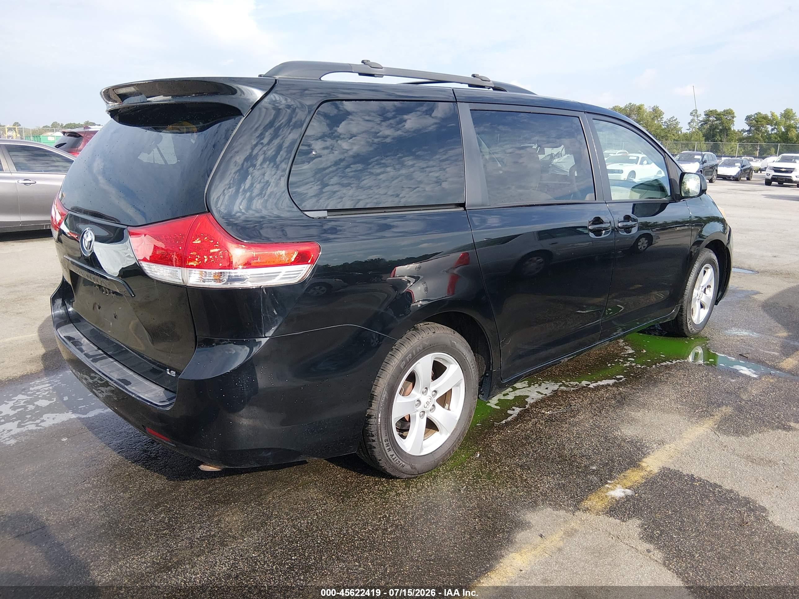 2014 Toyota Sienna Le V6 8 Passenger Black vin: 5TDKK3DC0ES519059