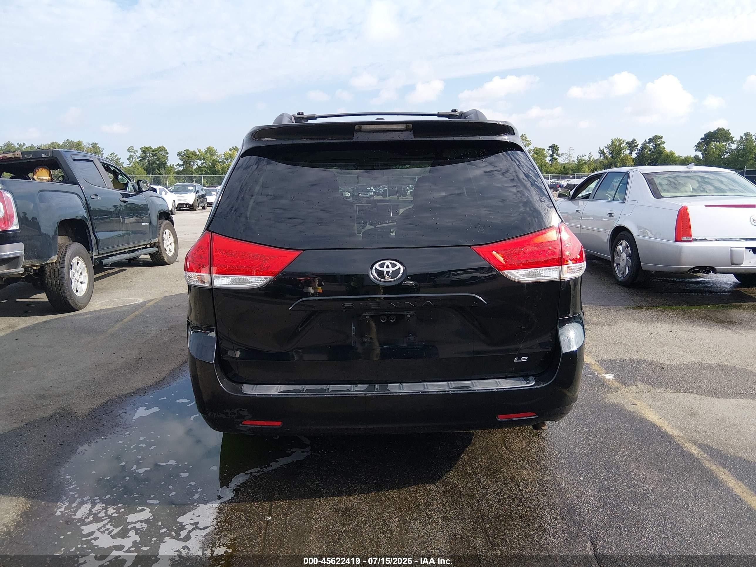 2014 Toyota Sienna Le V6 8 Passenger Black vin: 5TDKK3DC0ES519059