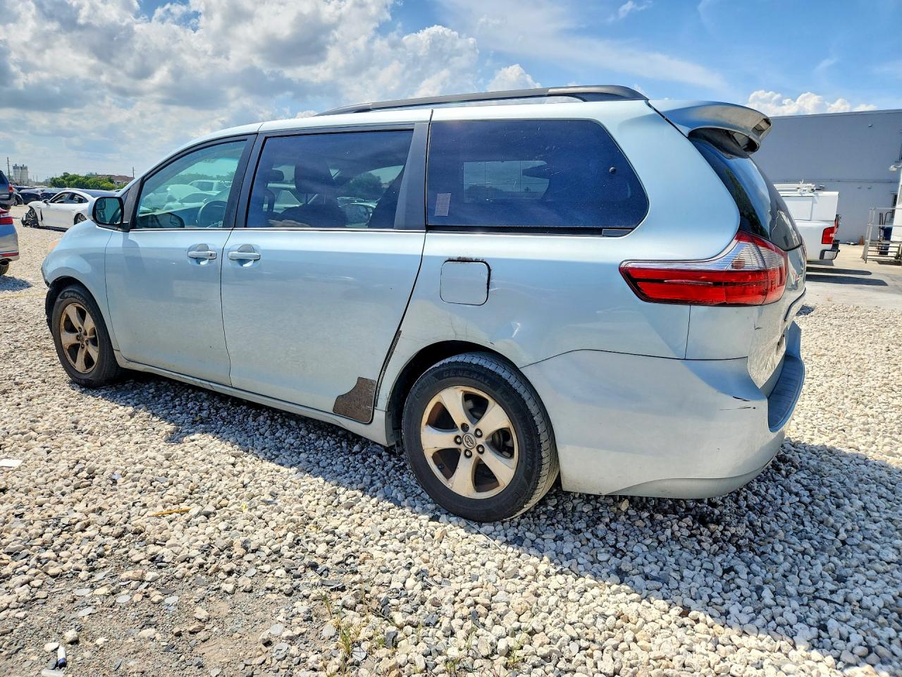 2015 Toyota Sienna Le Blue vin: 5TDKK3DC0FS585290