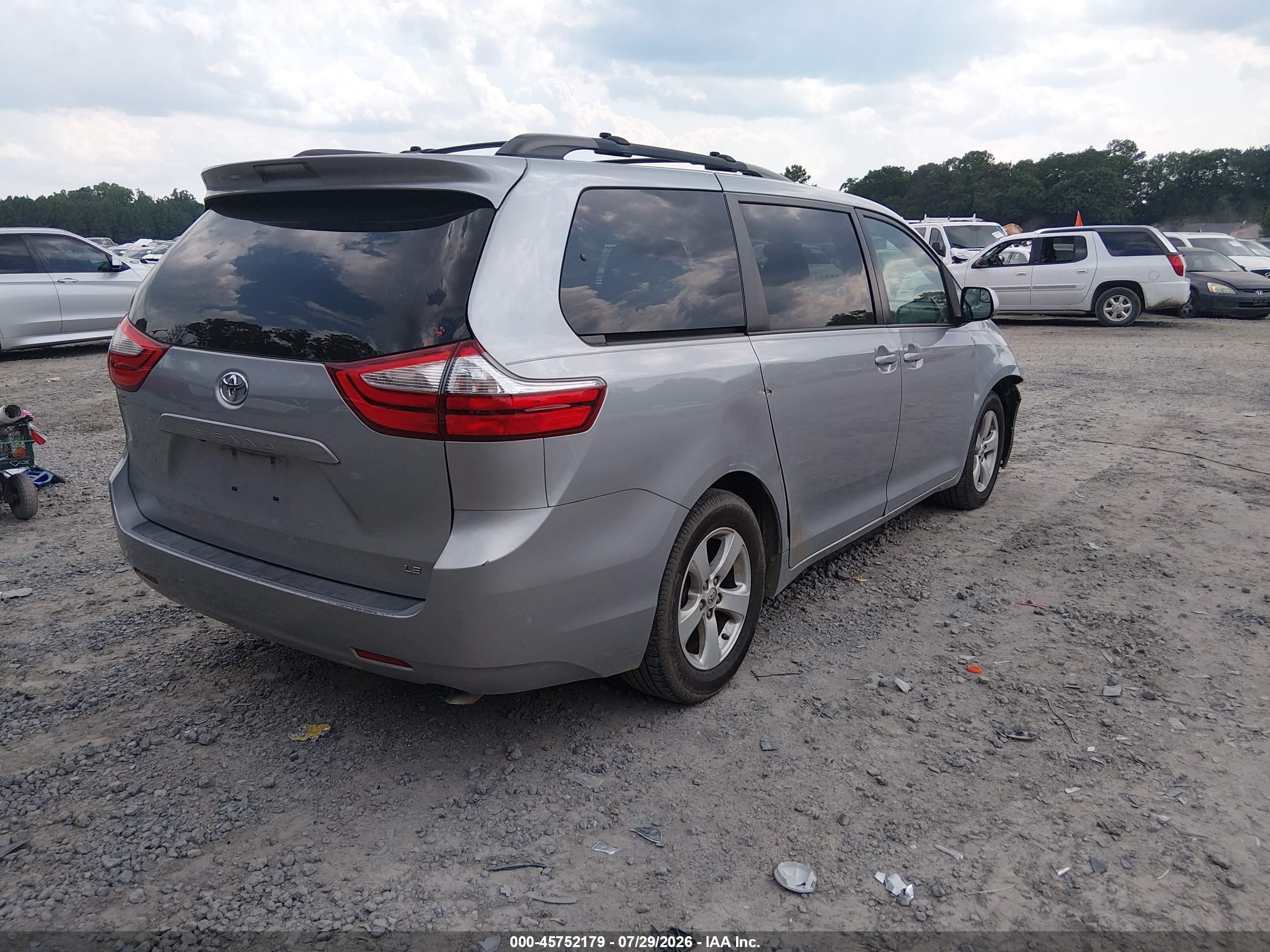 2015 Toyota Sienna Le 8 Passenger Серый vin: 5TDKK3DC0FS629899