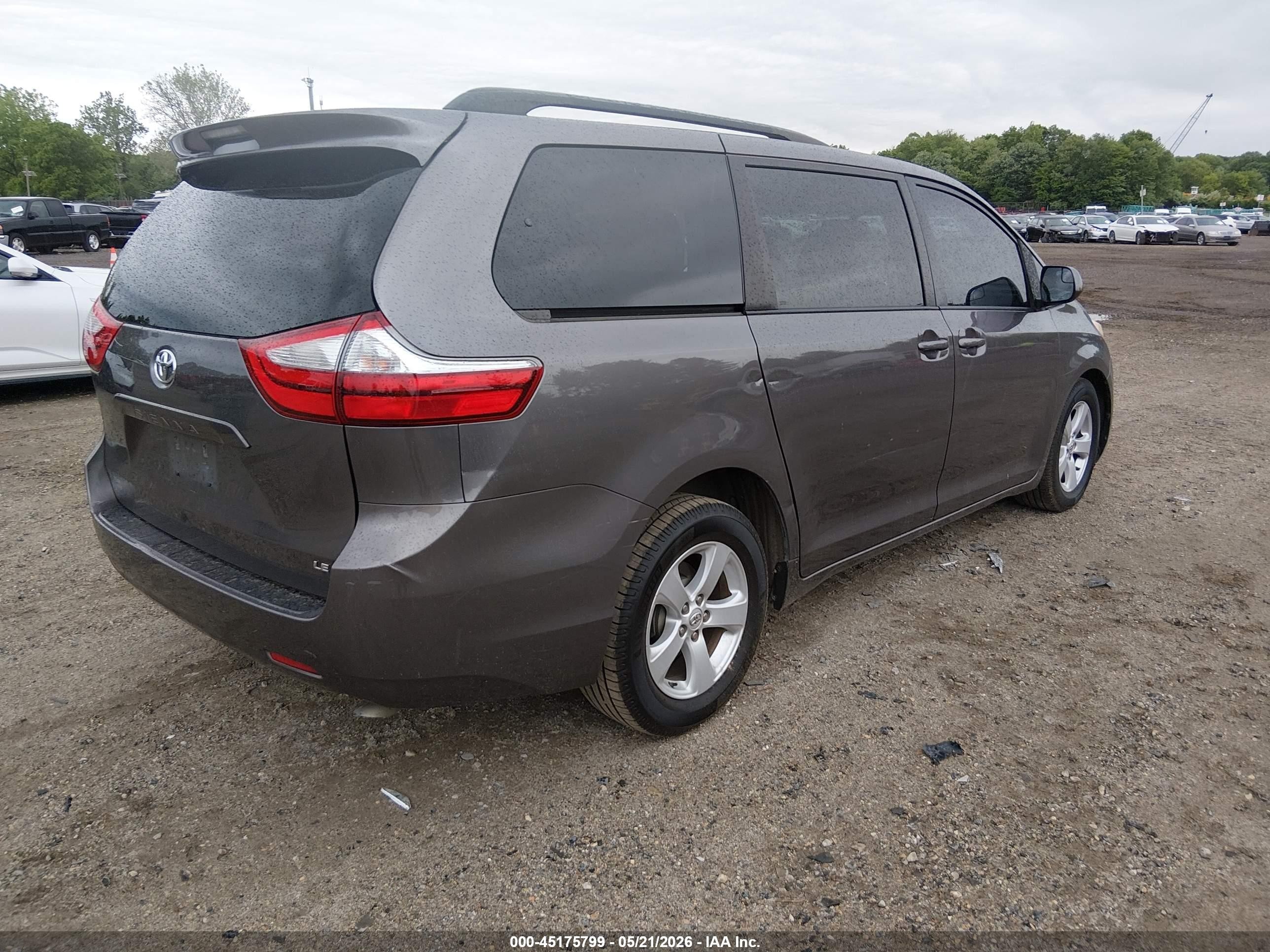 2015 Toyota Sienna Le 8 Passenger Gray vin: 5TDKK3DC0FS671943
