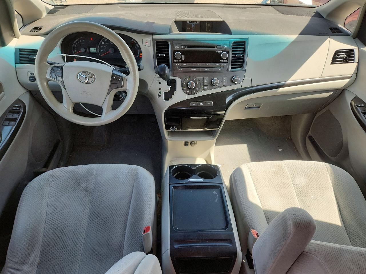 2011 Toyota Sienna Le Угольный vin: 5TDKK3DC1BS076710