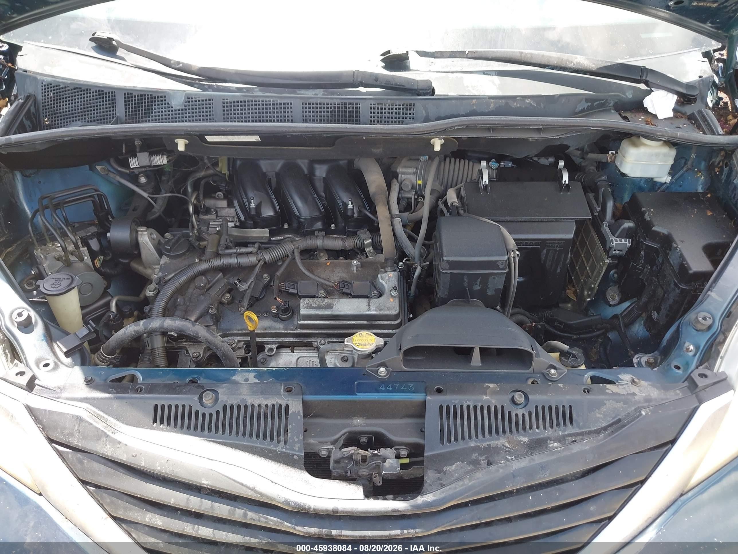 2011 Toyota Sienna Le V6 Blue vin: 5TDKK3DC1BS080093