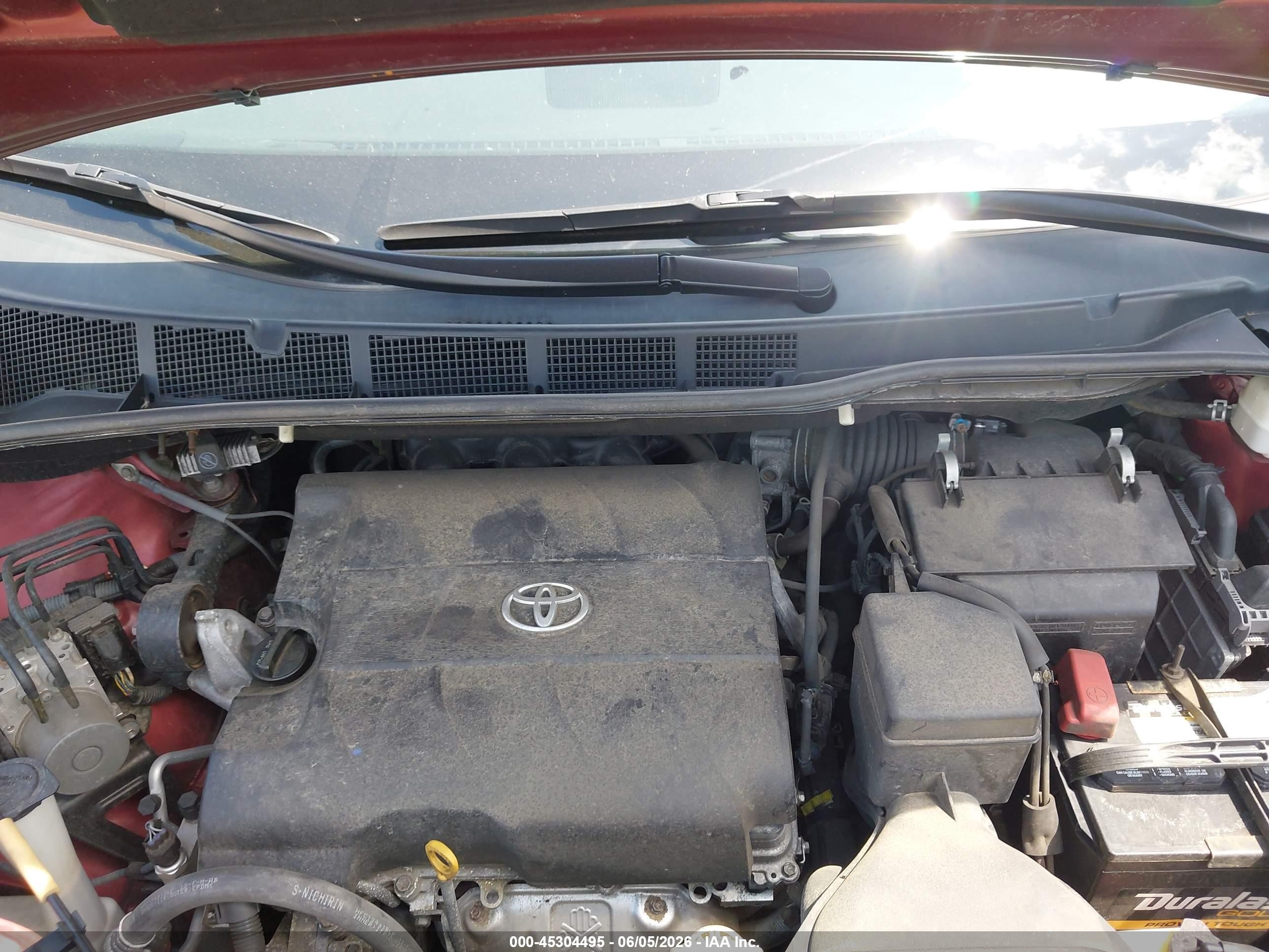 2011 Toyota Sienna Le V6 Maroon vin: 5TDKK3DC1BS080756