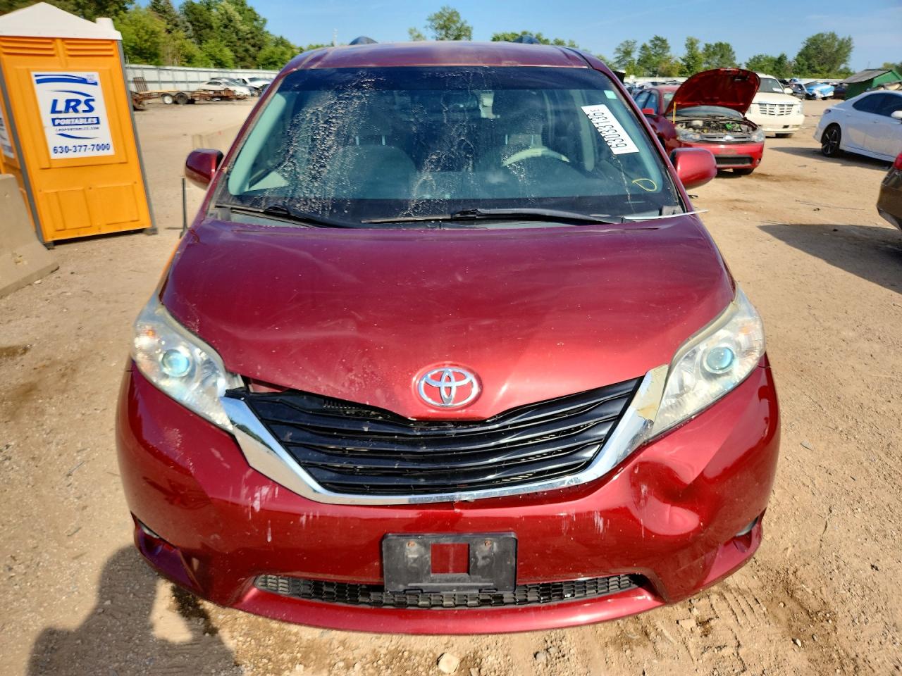 2011 Toyota Sienna Le Burgundy vin: 5TDKK3DC1BS088422