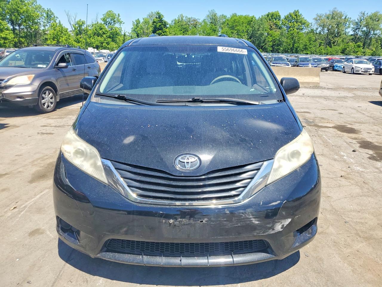 2011 Toyota Sienna Le Черный vin: 5TDKK3DC1BS094186