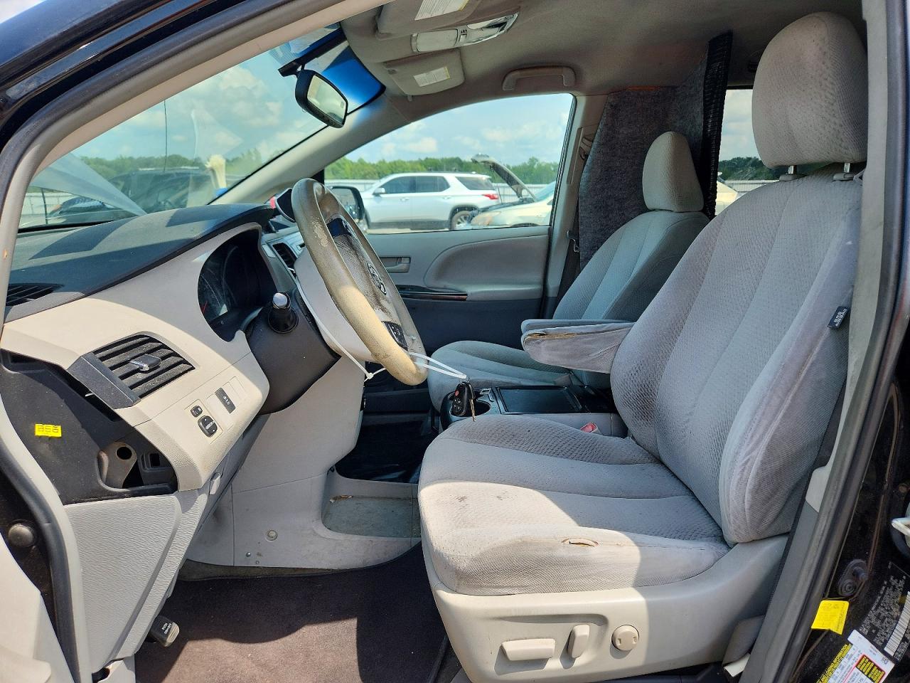2012 Toyota Sienna Le Черный vin: 5TDKK3DC1CS198615