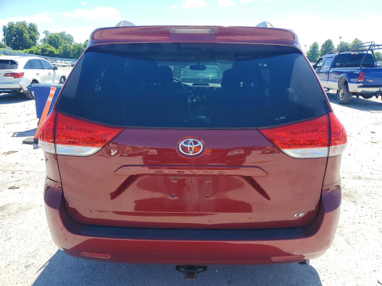 2012 Toyota Sienna Le Red vin: 5TDKK3DC1CS202193