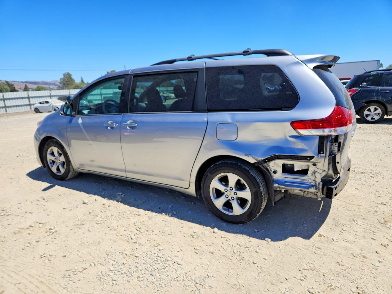 2012 Toyota Sienna Le Silver vin: 5TDKK3DC1CS204770