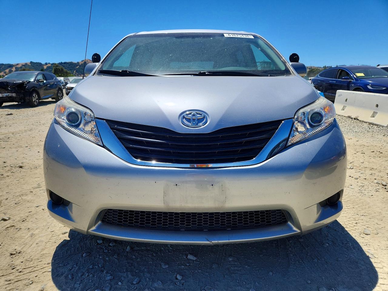 2012 Toyota Sienna Le Silver vin: 5TDKK3DC1CS204770