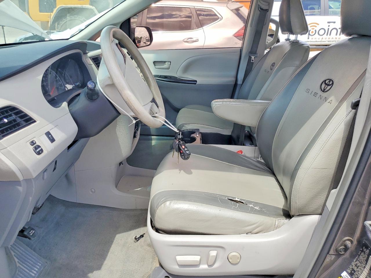 2012 Toyota Sienna Gray vin: 5TDKK3DC1CS216885