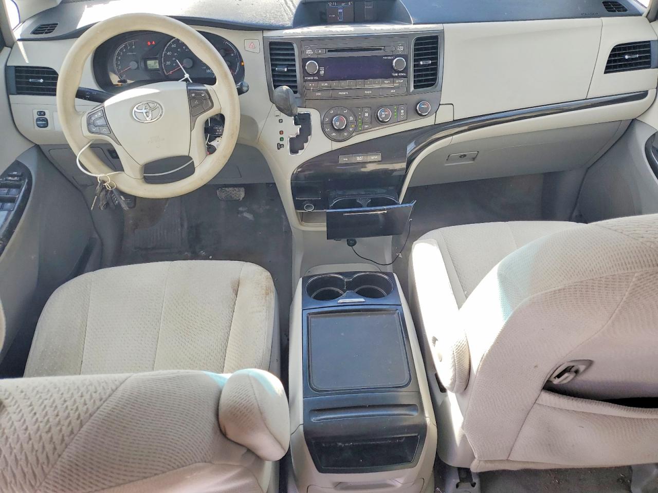 2012 Toyota Sienna Le Gray vin: 5TDKK3DC1CS263866