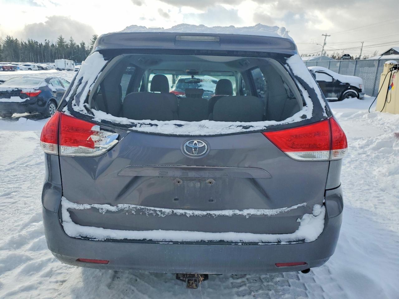 2012 Toyota Sienna Le Gray vin: 5TDKK3DC1CS263866