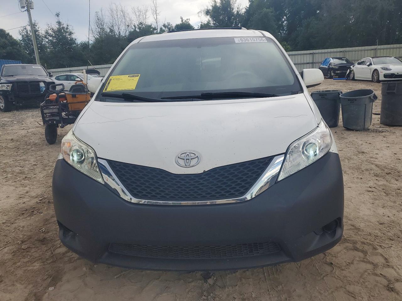 2012 Toyota Sienna Le Beige vin: 5TDKK3DC1CS275905