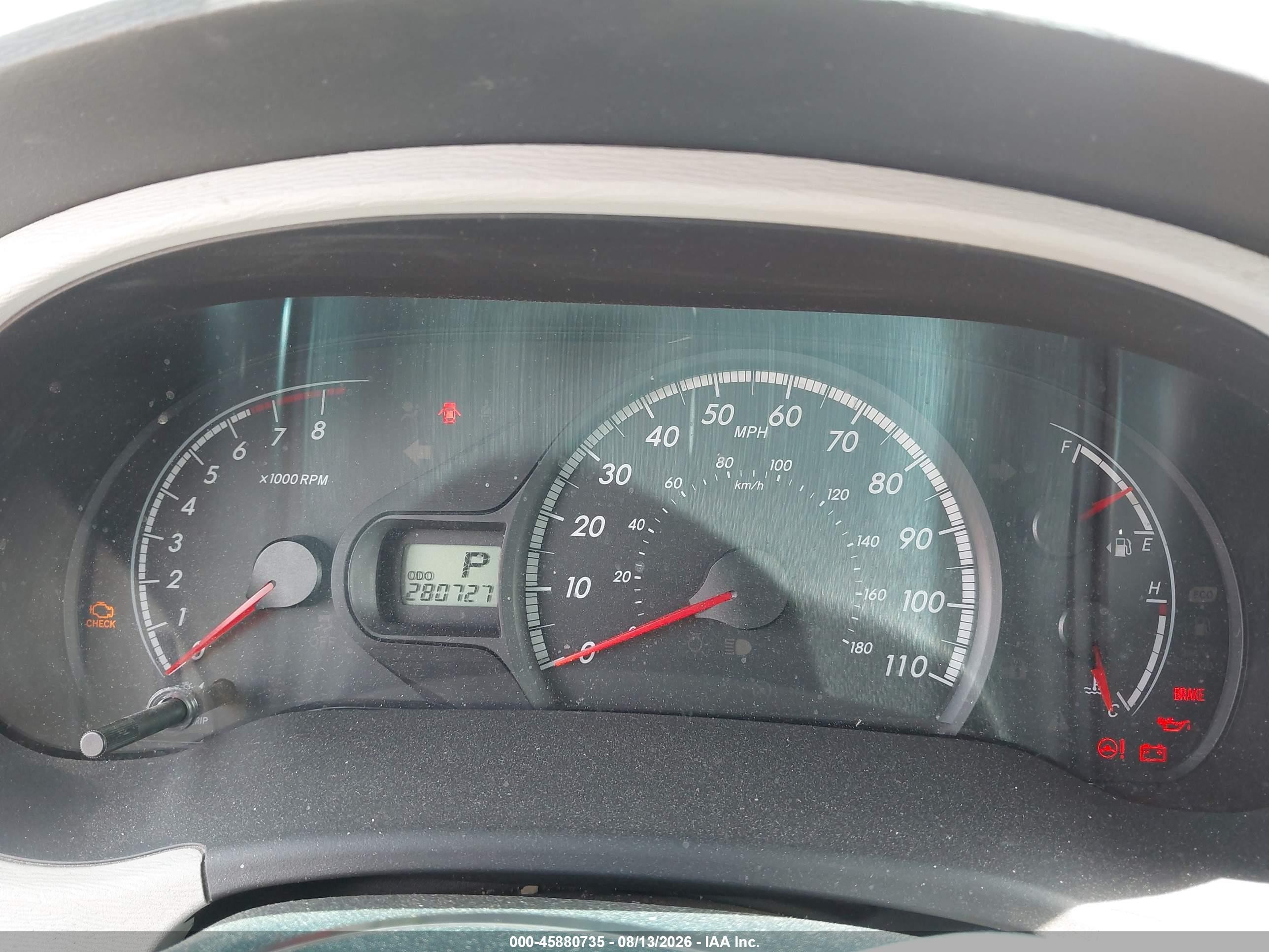 2013 Toyota Sienna Le V6 8 Passenger Silver vin: 5TDKK3DC1DS282063