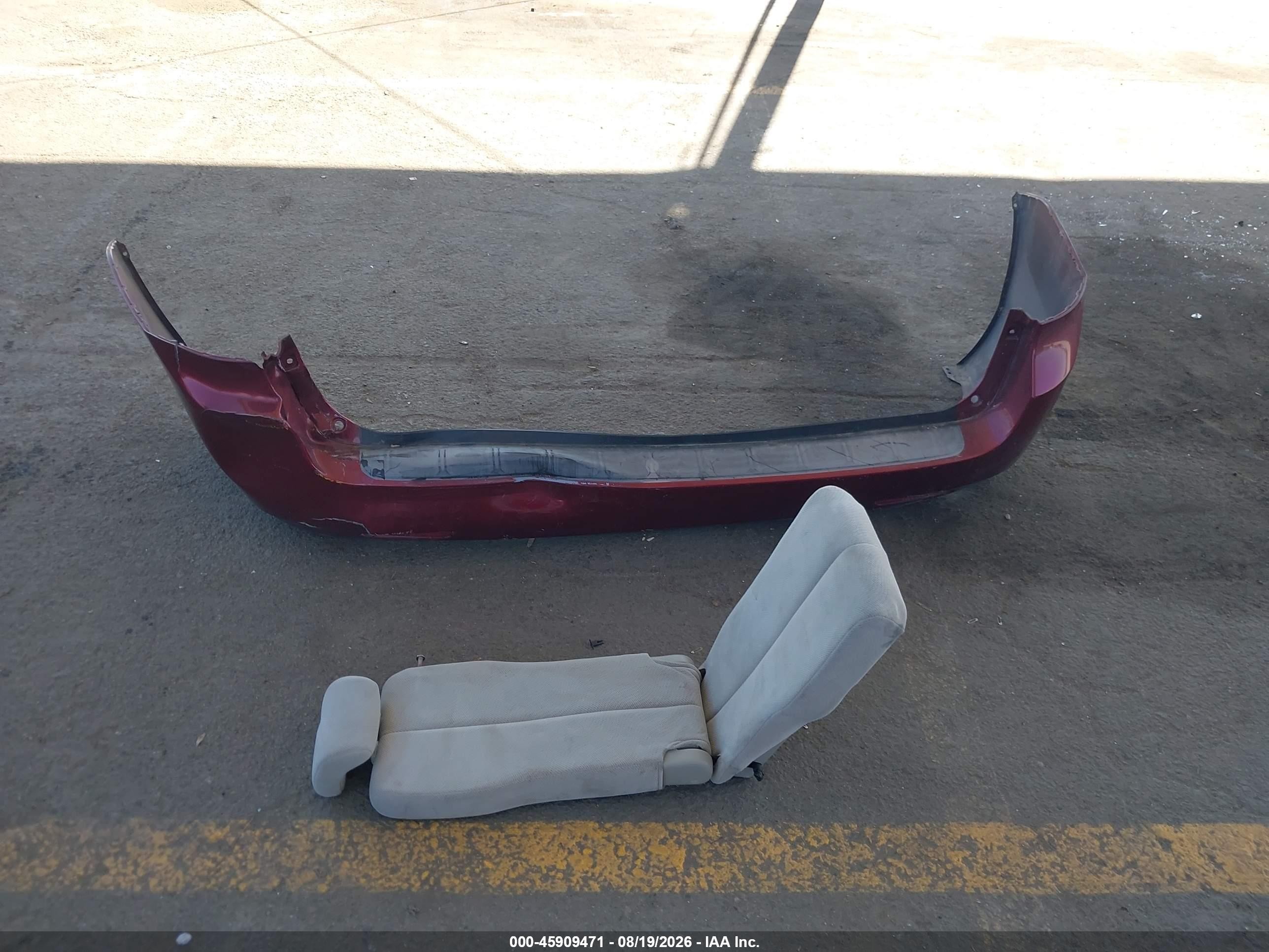 2013 Toyota Sienna Le V6 8 Passenger Красный vin: 5TDKK3DC1DS284153