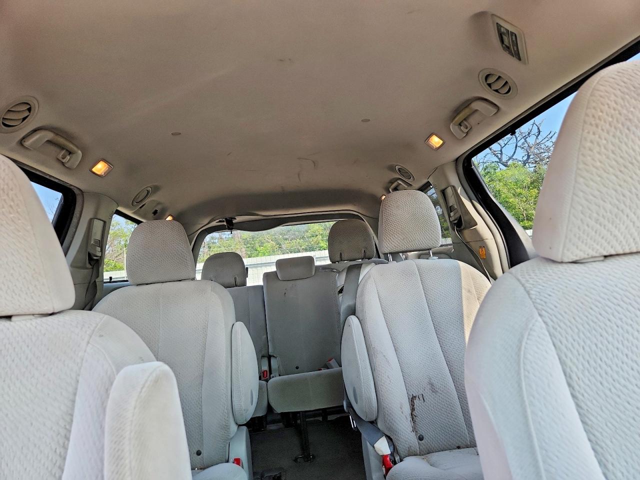 2013 Toyota Sienna Le Black vin: 5TDKK3DC1DS331259