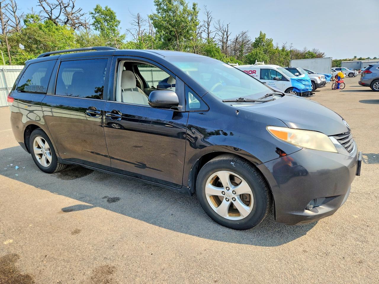 2013 Toyota Sienna Le Black vin: 5TDKK3DC1DS331259